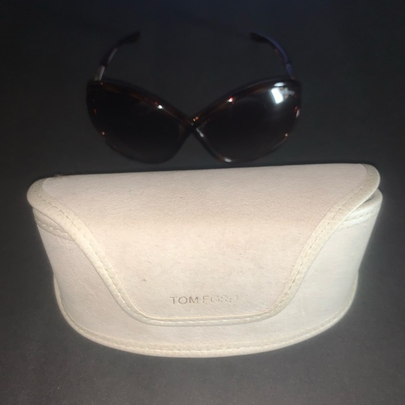 Authentic Tom Ford tortoiseshell sunglasses w/original case offers considered - Picture 14 of 14